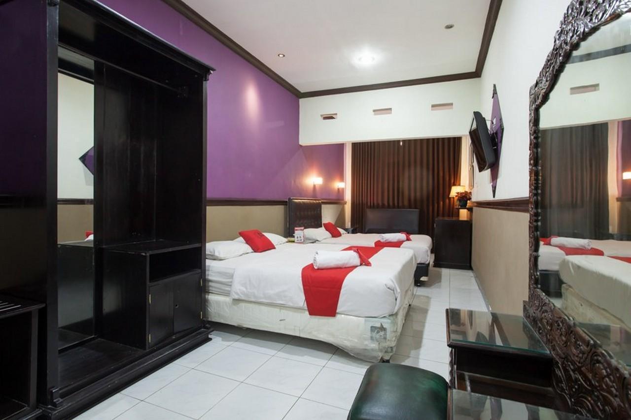 Reddoorz @ Urip Sumoharjo Hotell Surabaya Exteriör bild